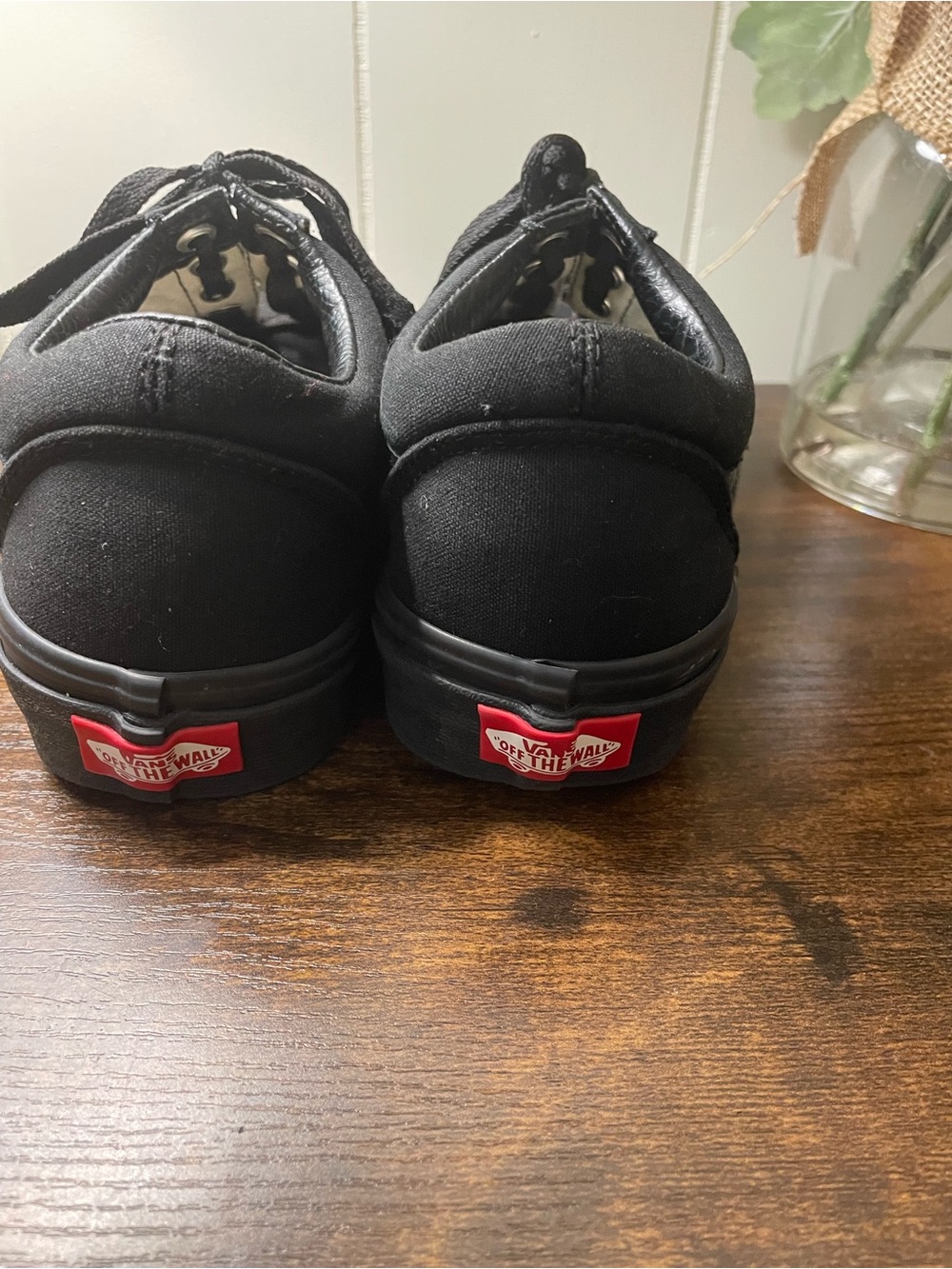 Vans Women’s Black Low-Top Lace-Up Skate Shoe - Picture 7 of 7